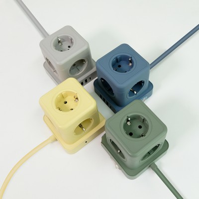 티메코 TMC-10 20W 고속충전 5구 멀티탭 큐브 디자인 4000W 고용량 C타입 USB 4포트
